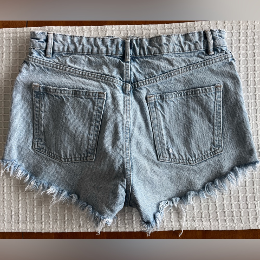 ZARA Hi Rise Curved Shorts Light Blue Denim Size 29 (Size 8) - Picture 6 of 8